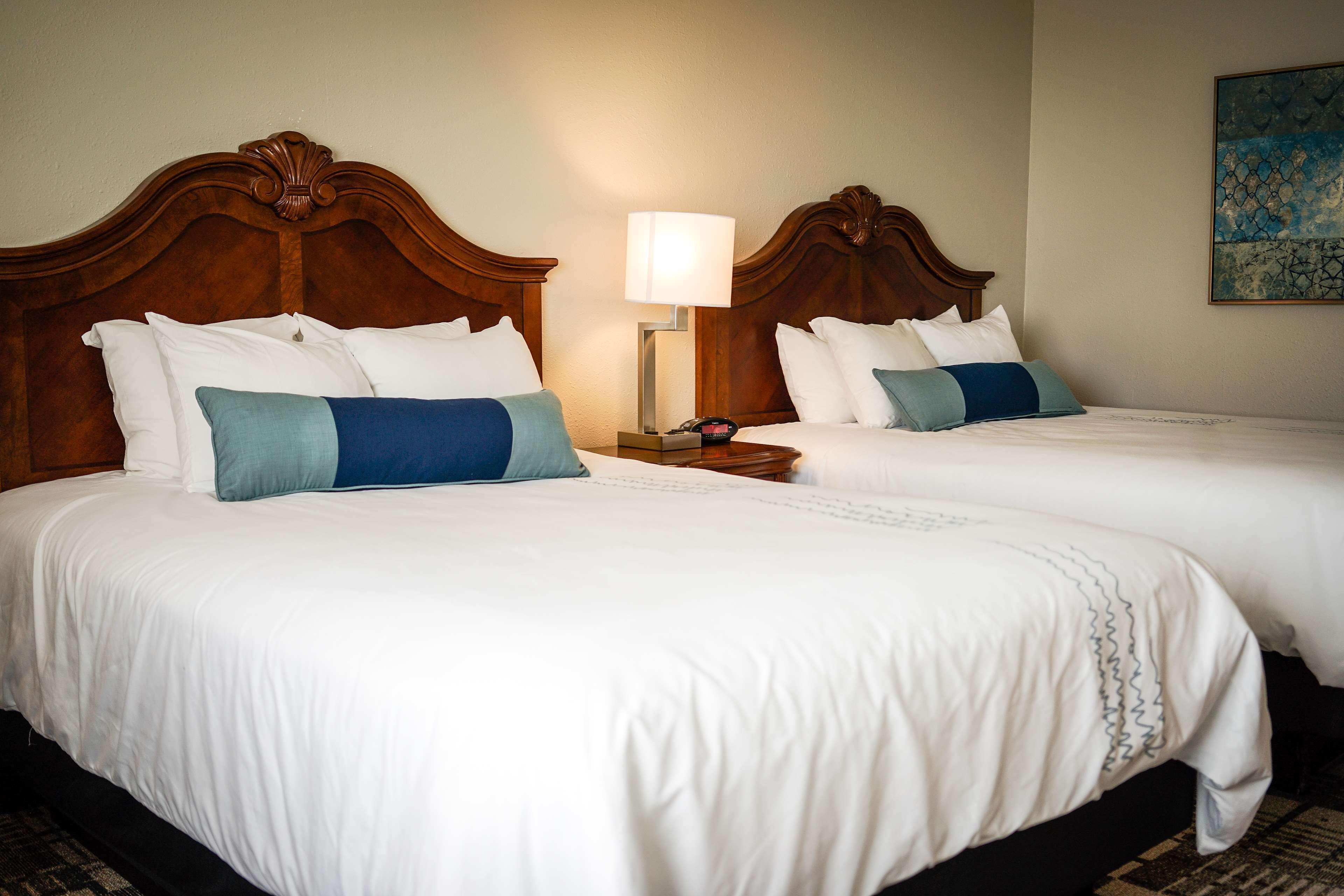 Best Western Plus Dubuque Hotel And Conference Center Экстерьер фото