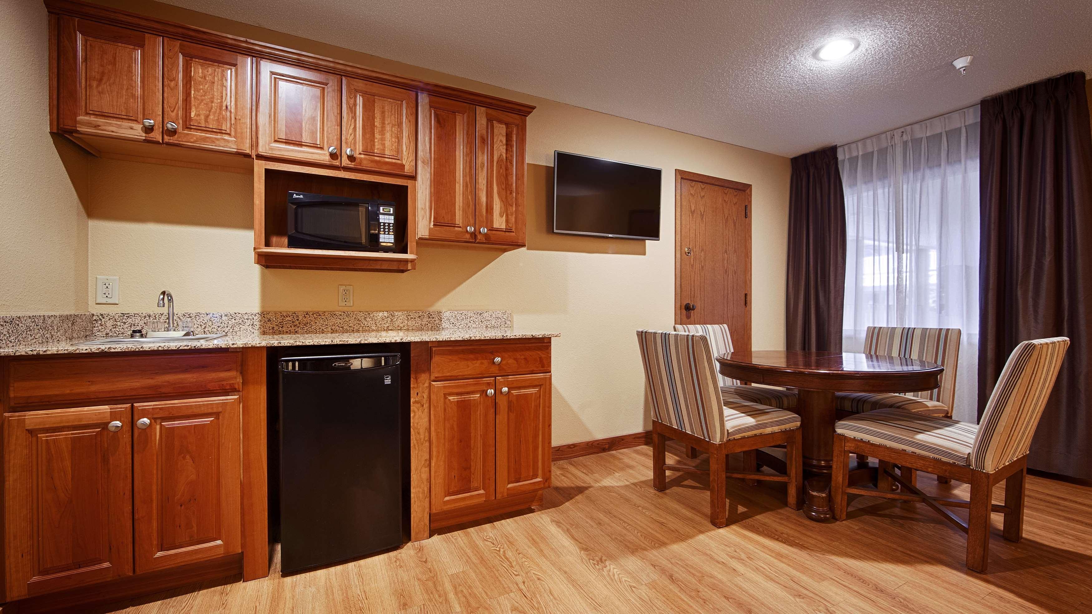 Best Western Plus Dubuque Hotel And Conference Center Экстерьер фото