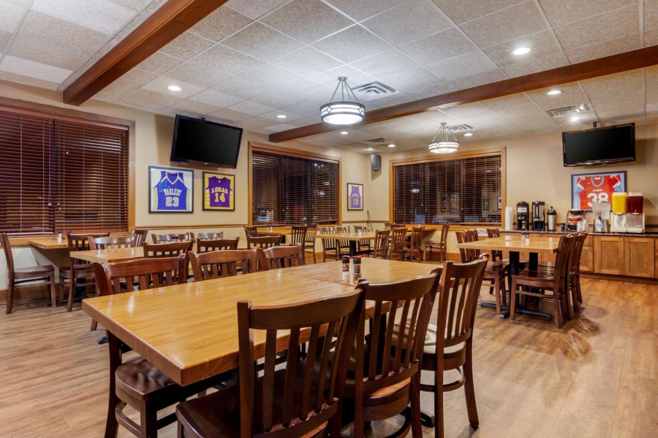 Best Western Plus Dubuque Hotel And Conference Center Экстерьер фото