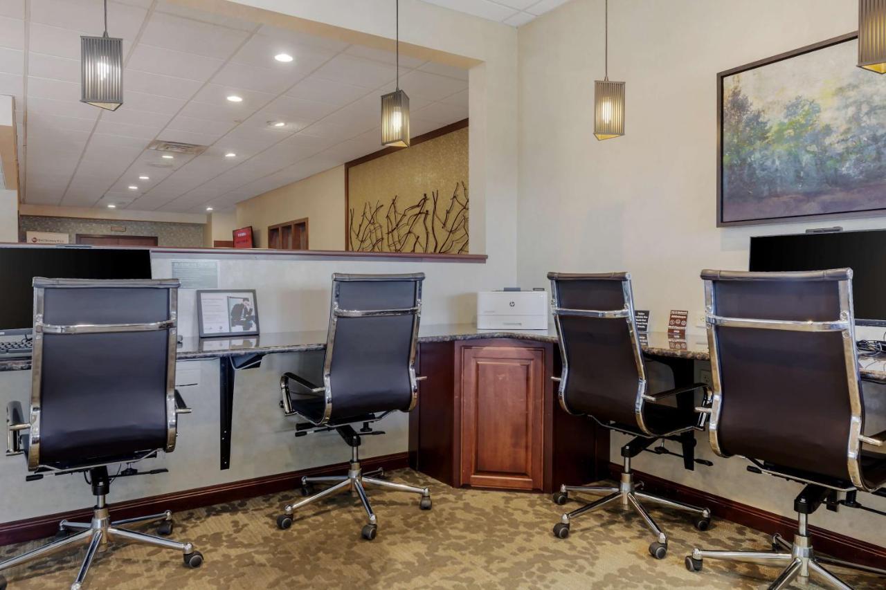 Best Western Plus Dubuque Hotel And Conference Center Экстерьер фото