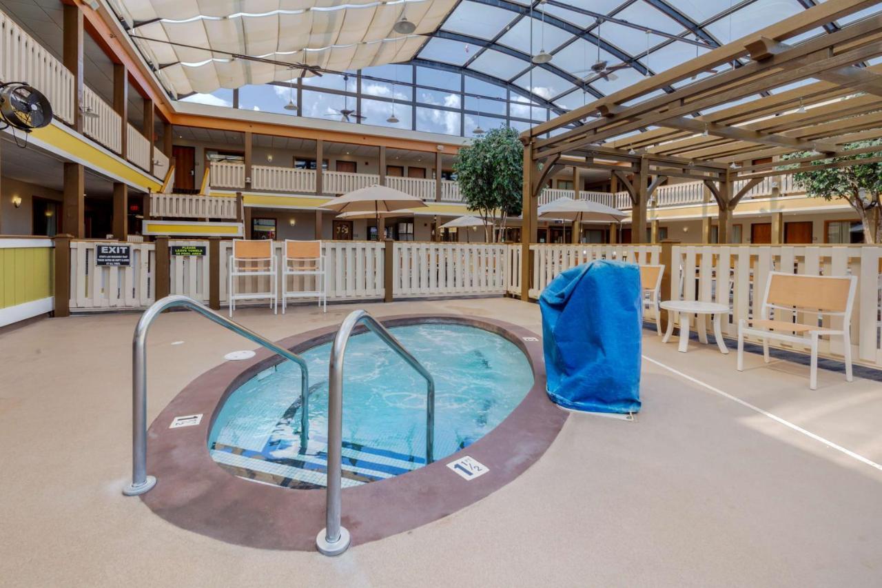 Best Western Plus Dubuque Hotel And Conference Center Экстерьер фото